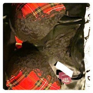 Layne Bryant Cacique bra.